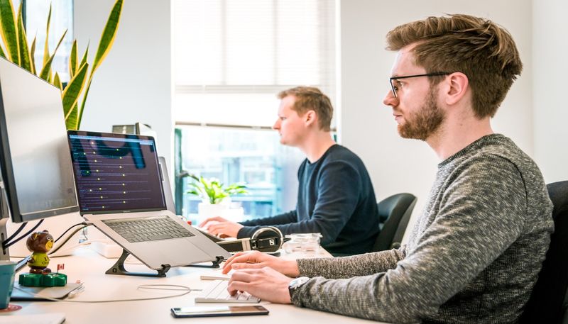 Immagine che rappresenta l'integrazione dell'intelligenza artificiale in Google Ads